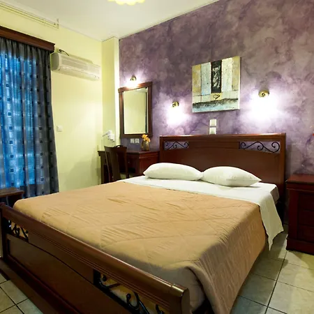 Pergamos Hotel 2*