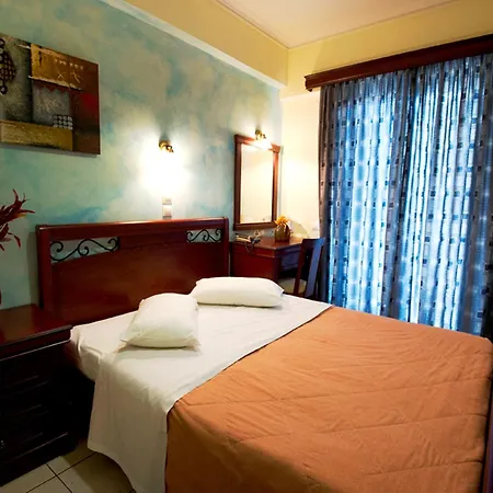 Hotel Pergamos 2*