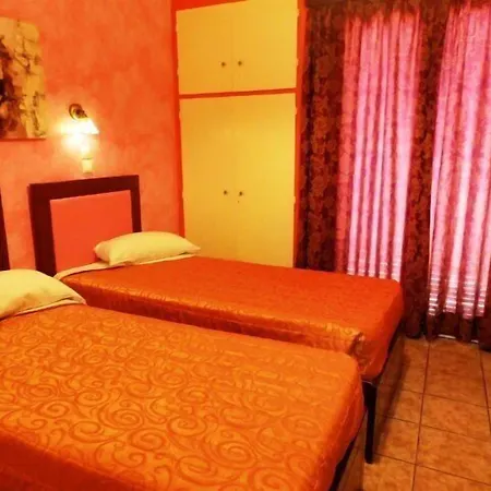 Pergamos Hotel 2*