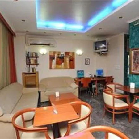 Pergamos Hotel 2*