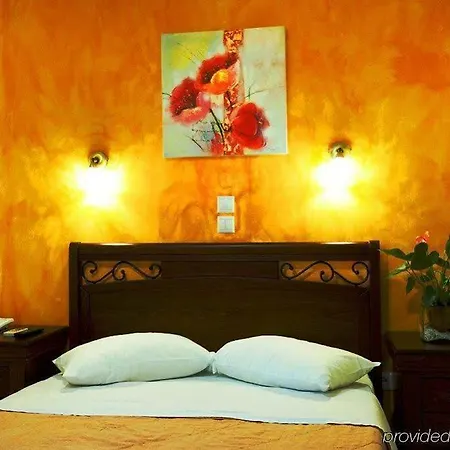 Pergamos Hotel 2*